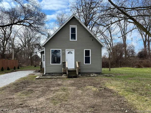 3257 Moak St, Port Huron, MI 48060