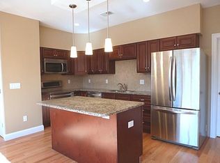 390 Boston Neck Rd APT 1G, Suffield, CT 06078