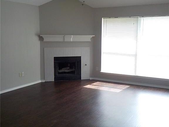 2nd image of 1521 Jessica Ln