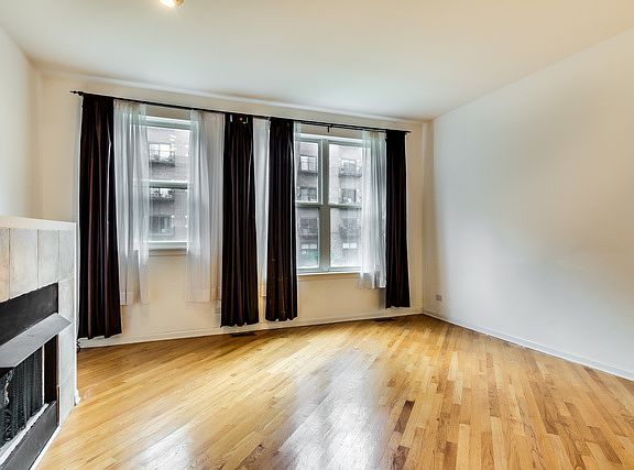 3rd image of 5220 S Berkeley Ave Unit C