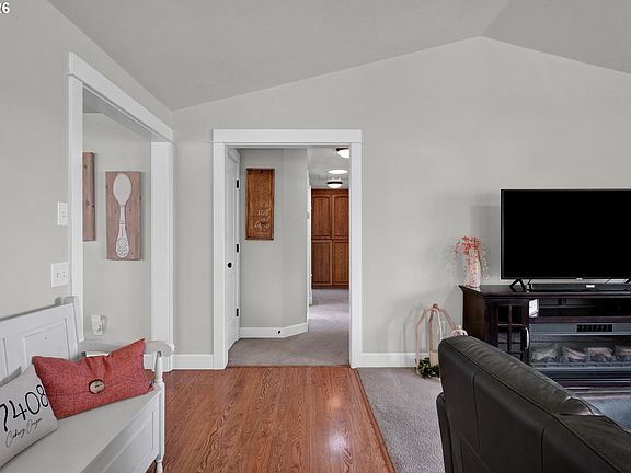 5th image of 91606 Coburg Rd