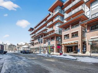 122 E Mahogany Ctr SE #407, Calgary, AB T3M2Y1