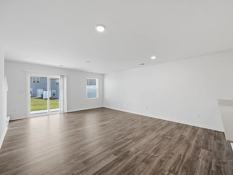 1921 Tranquility Cir #B — Photo 3