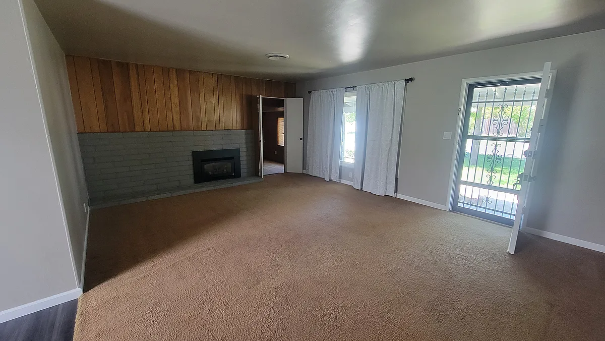 Living Room - Merrywood Dr