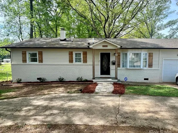 207 Hovis Rd, Stanley, NC 28164