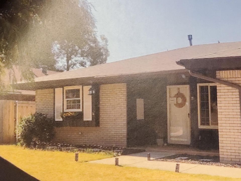 2nd image of 7524 NW 28th Ter