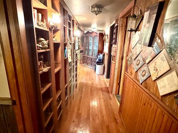 4th image of 2062 Jakes Fork Rd