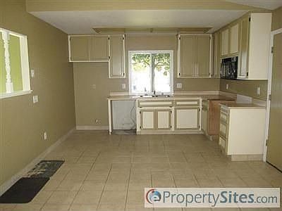 3rd image of 6024 Rich Hill Dr