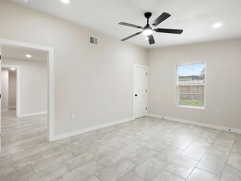 306 Westmoreland Dr — Photo 13