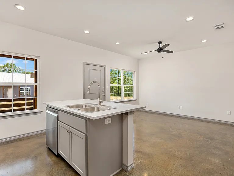 14ThePines — Photo 13