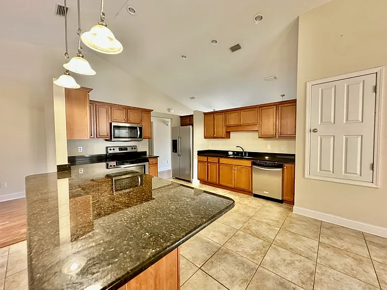 123 Trailwood Ln — Photo 5