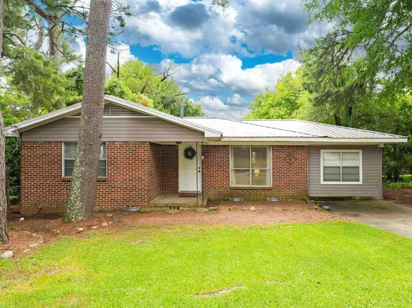 1121 Robert E Lee St, Leeds, AL 35094