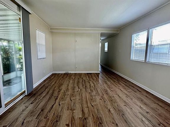 3rd image of 2870 W Marina Dr