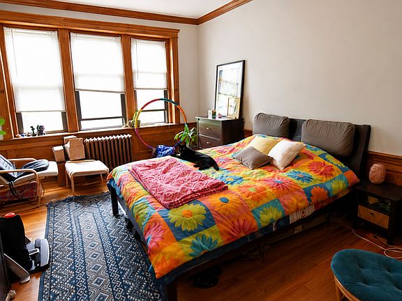 4th image of 9 Greenway Ct APT 2