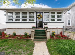 226 W Plum St, Vineland, NJ 08360