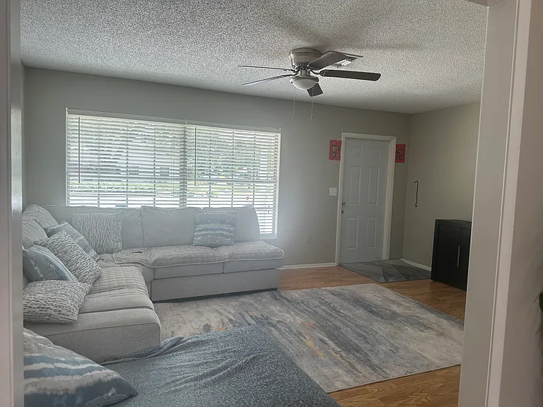 5102 36th Avenue Dr W — Photo 8