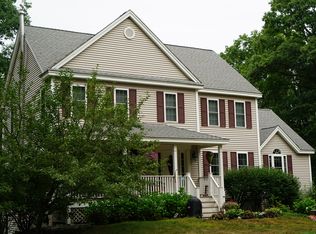 224 Wallace Hill Rd, Townsend, MA 01469
