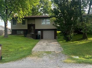 1912 New Madrid St, Cape Girardeau, MO 63701