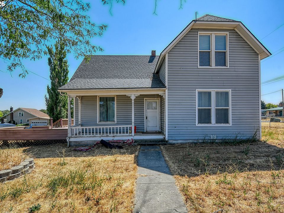 1st image of 285 College St