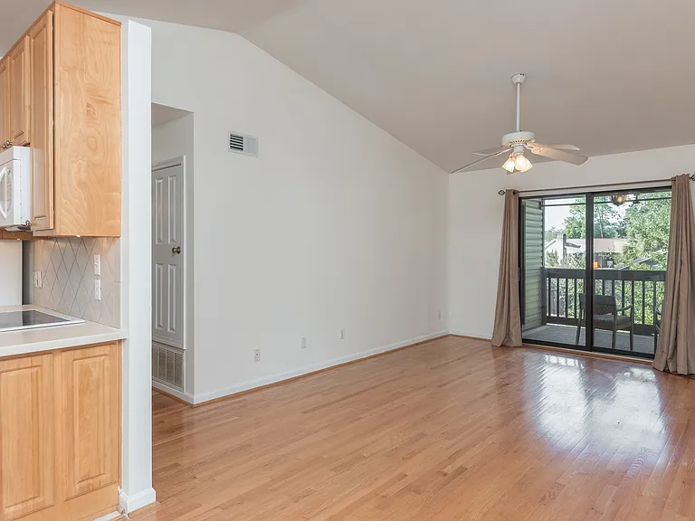 2300 W Michigan Ave #16 — Photo 7