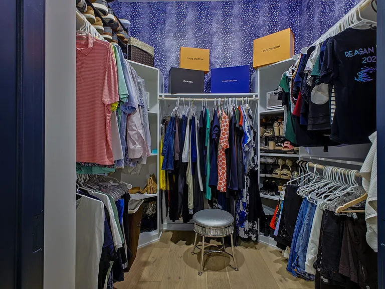 719 E Locust St #4107 — Photo 31