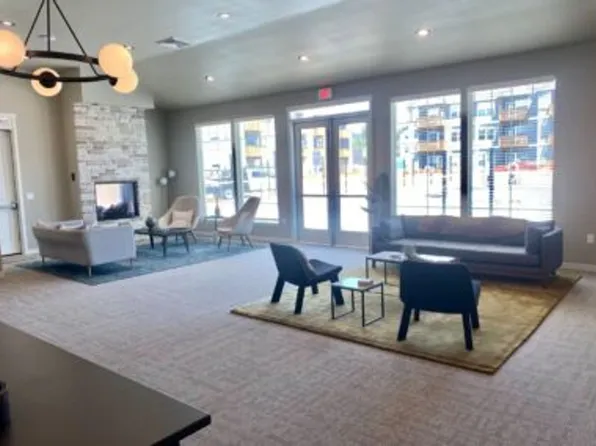 Eagle Pointe Apartments- Resort-Style Living in Albany