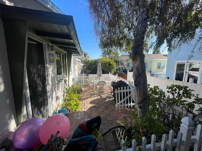 728 Venice Ct — Photo 21