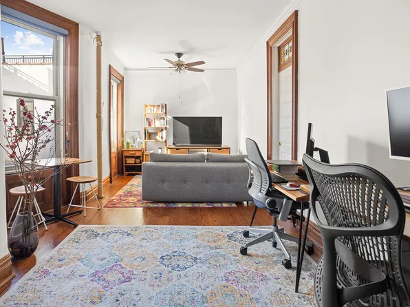 25 Charles Street image 1 of 5