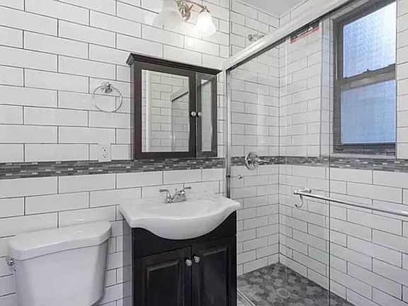 5th image of 3314 28th St APT 2A