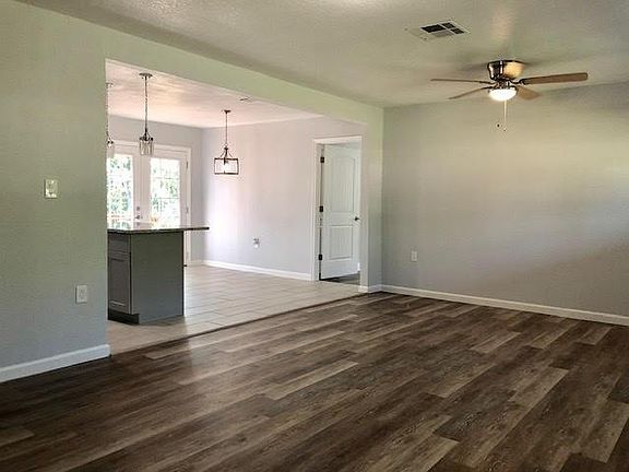 5th image of 109 Lakeside Cir