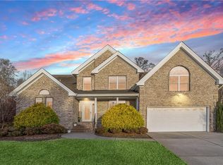 320 Riviara Pl, Chesapeake, VA 23322