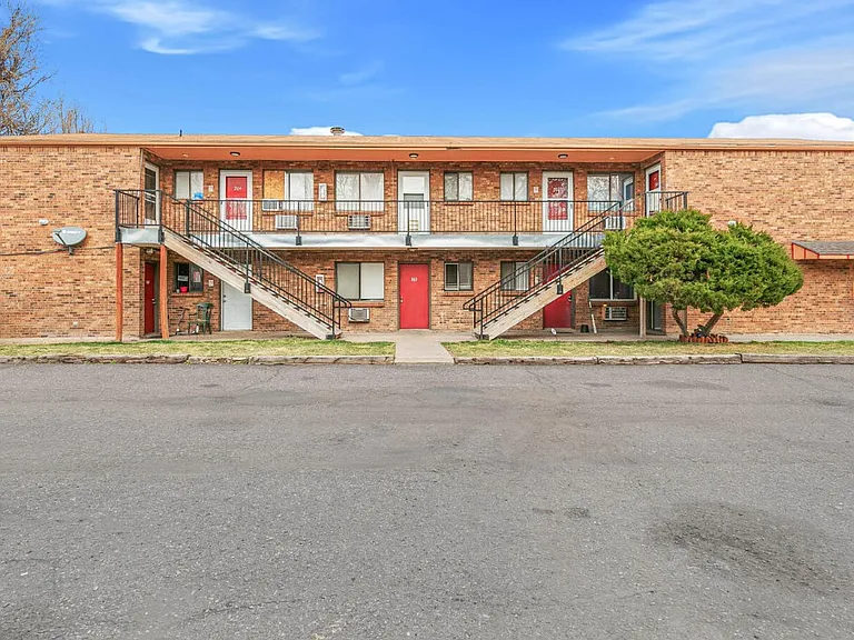 3605 S Knox Ct #204 — Photo 10