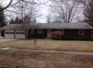 4309 Cruz Dr, Midland, MI 48642