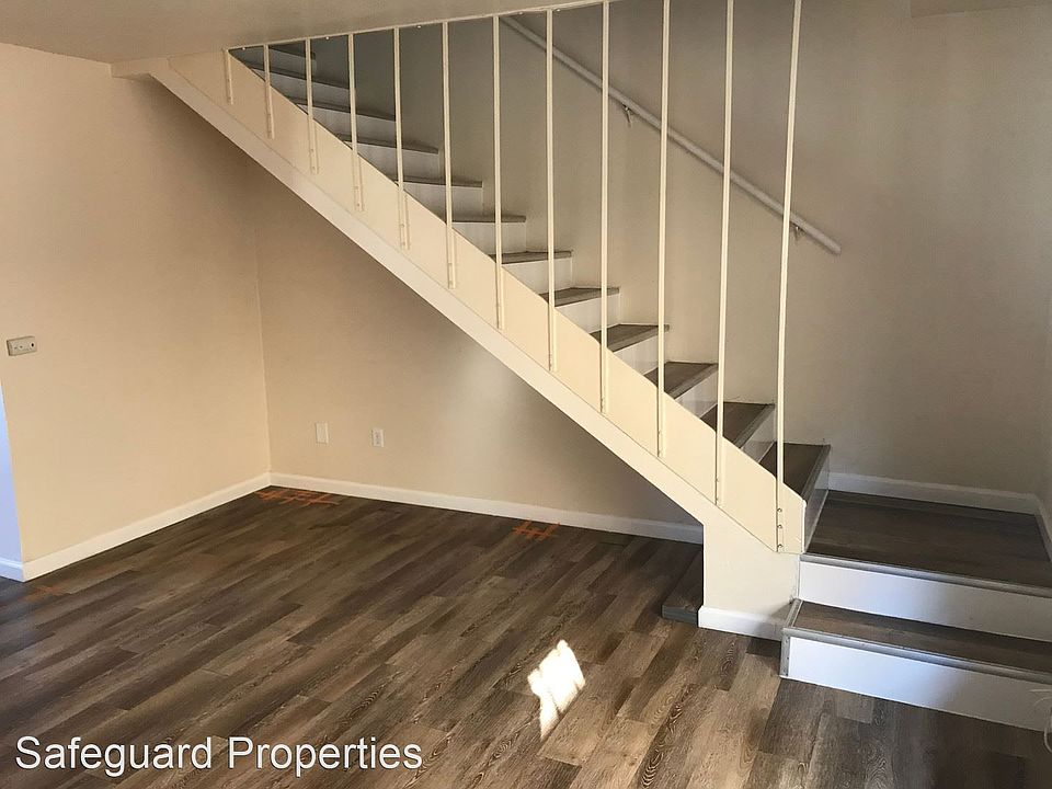 1st image of 12103 E 215th St #3
