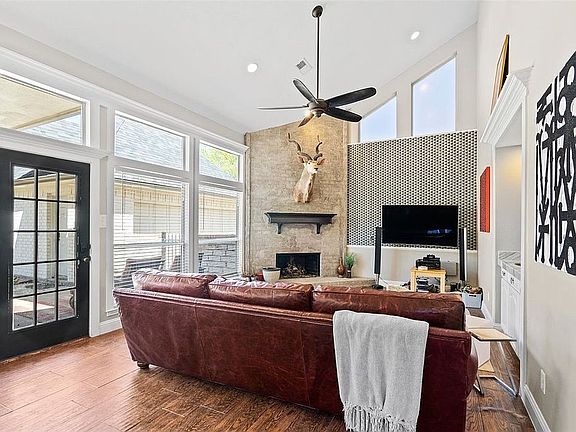 5th image of 2849 Timber Hill Dr