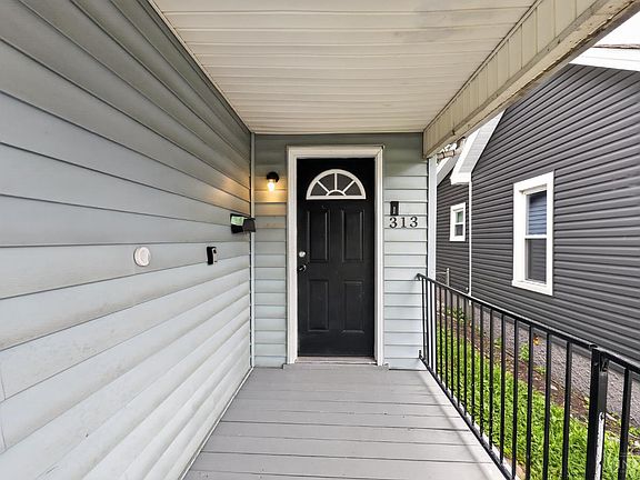 3rd image of 313 N Leibee St