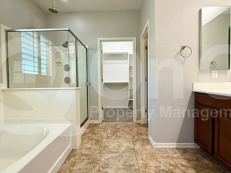 1477 E Hummingbird Way — Photo 15