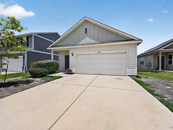 3rd image of 13020 Foreston Dr
