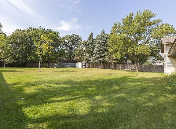 2nd image of 11913 Porter Dr