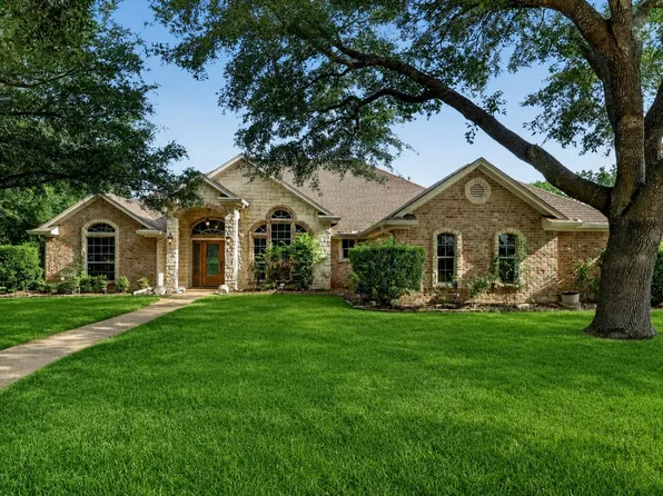 800 Granite Ln, Lorena, TX 76655