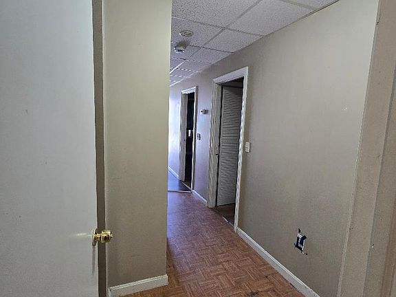 5th image of 30 John St Floor 1