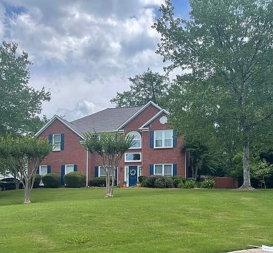 1st image of 2036 Londonberry Ct NE