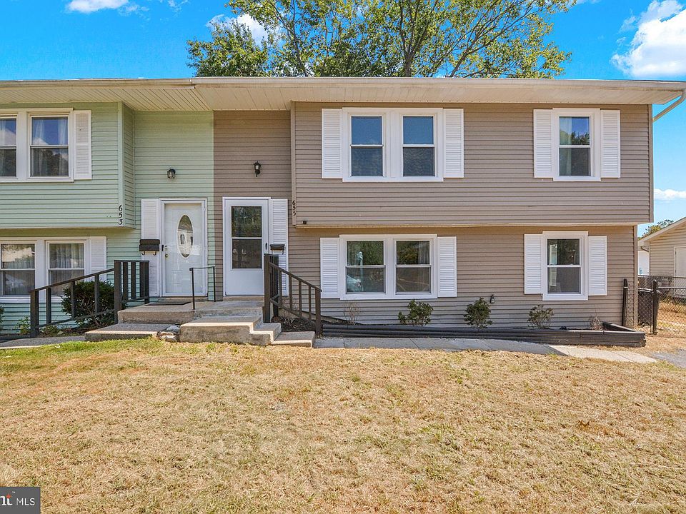 1st image of 655 Cadbury Dr