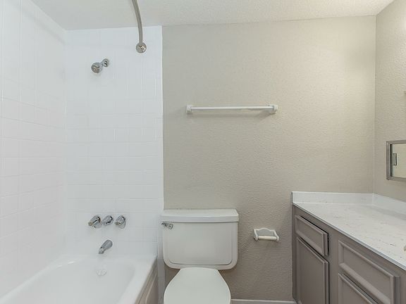 3rd image of 6111 Winsome Ln #3-34