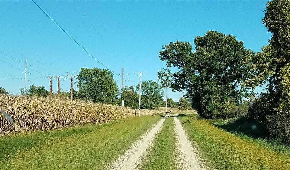 2nd image of 1575 Il Route 75 E