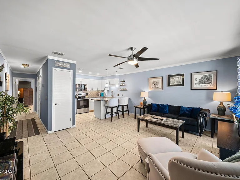 503 Granada Cir #503B — Photo 5
