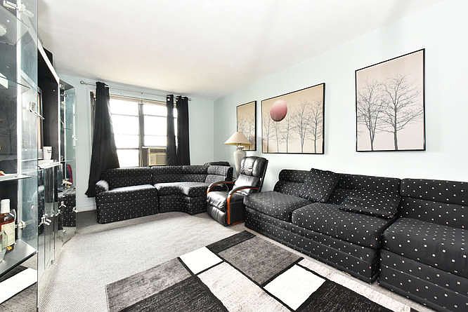 1st image of 84-01 Main St #706