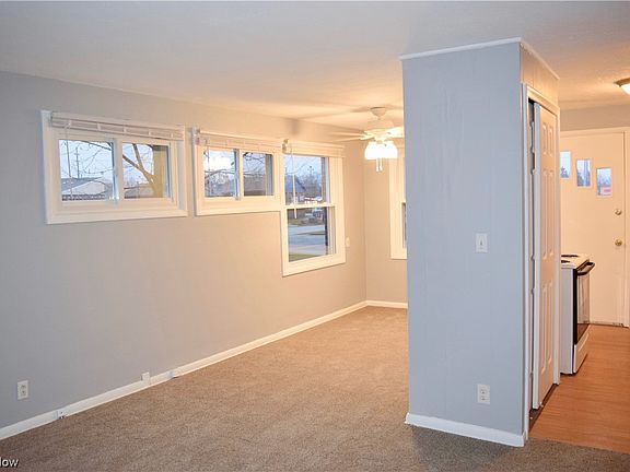 3rd image of 3291 & 3293 Oakwood Dr
