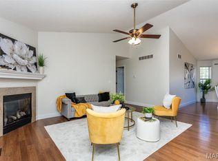 427 E Donnewald St, Worden, IL 62097