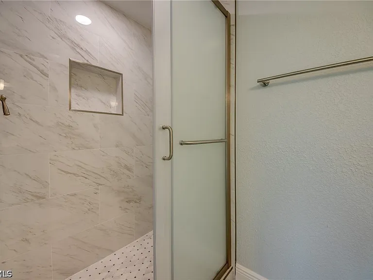 16881 Davis Rd #116 — Photo 31